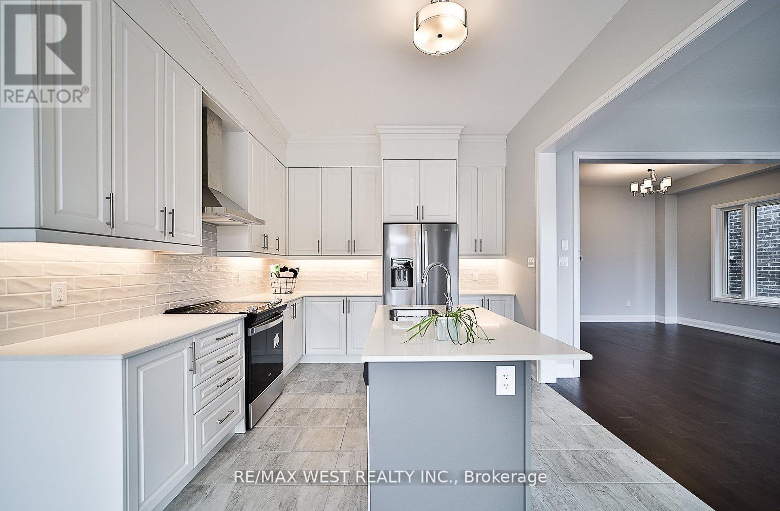 14 PERIWINKLE ROAD E, Springwater, Ontario