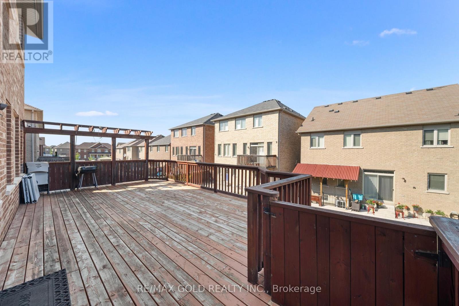 11 Clearfield Drive, Brampton, Ontario  L6P 3L3 - Photo 28 - W13653708