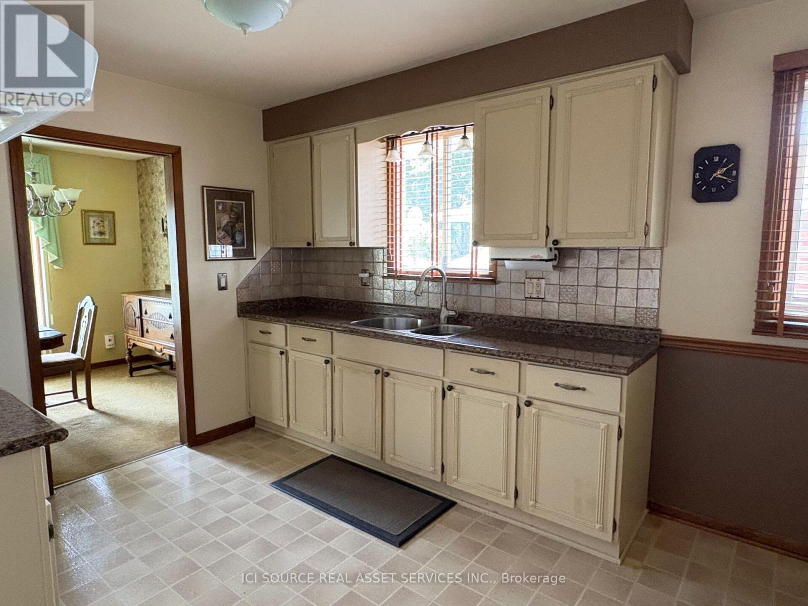 9440 Chestnut Drive, Windsor, Ontario  N8R 1G8 - Photo 10 - X13653794