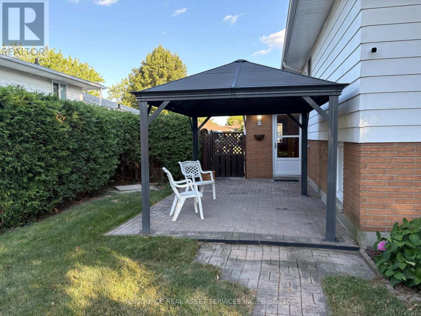 9440 Chestnut Drive, Windsor, Ontario  N8R 1G8 - Photo 4 - X13653794