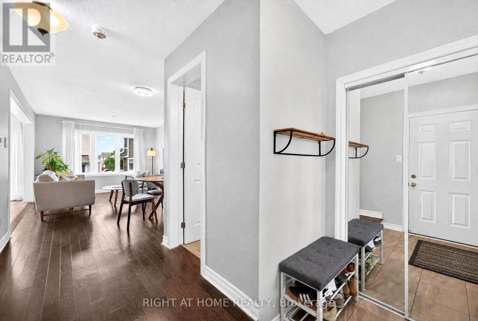 116 Conifer Creek Circle, Ottawa, Ontario  K2M 0M2 - Photo 4 - X13653674