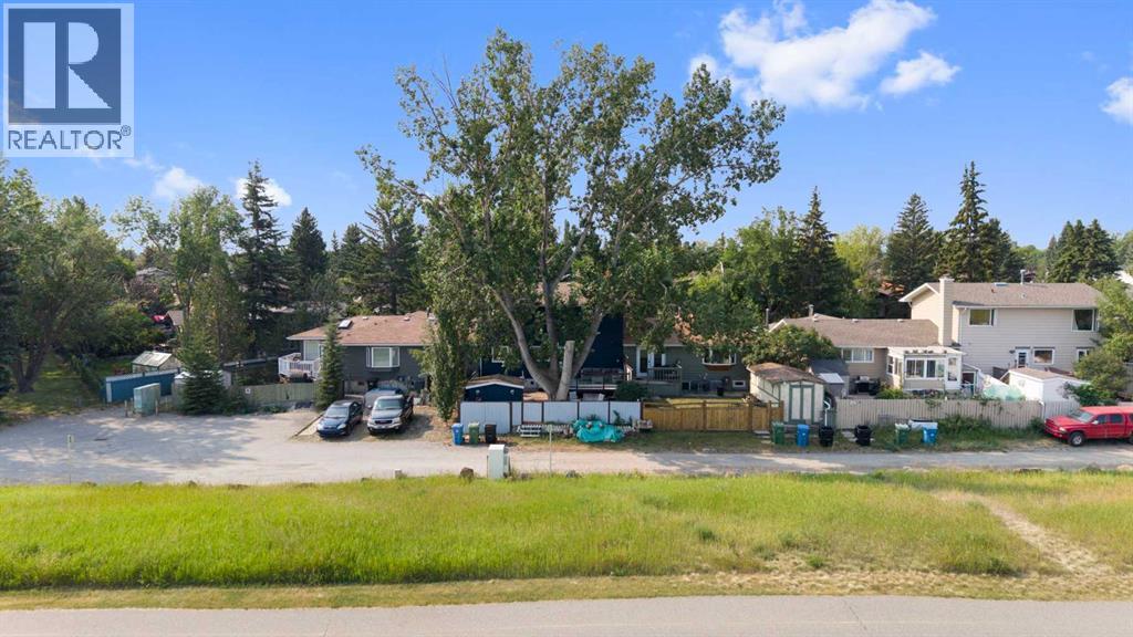 8 Midridge Bay SE, Calgary, Alberta  T2X 1E7 - Photo 40 - A2333831