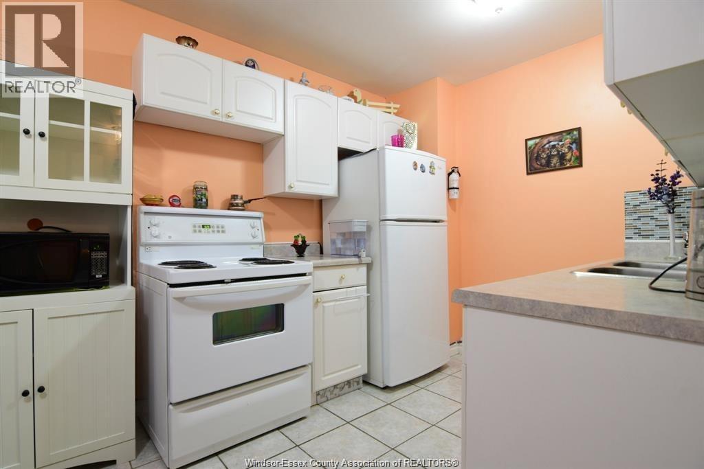 5468 Lassaline Avenue, Windsor, Ontario  N8T 1A9 - Photo 7 - 26019235