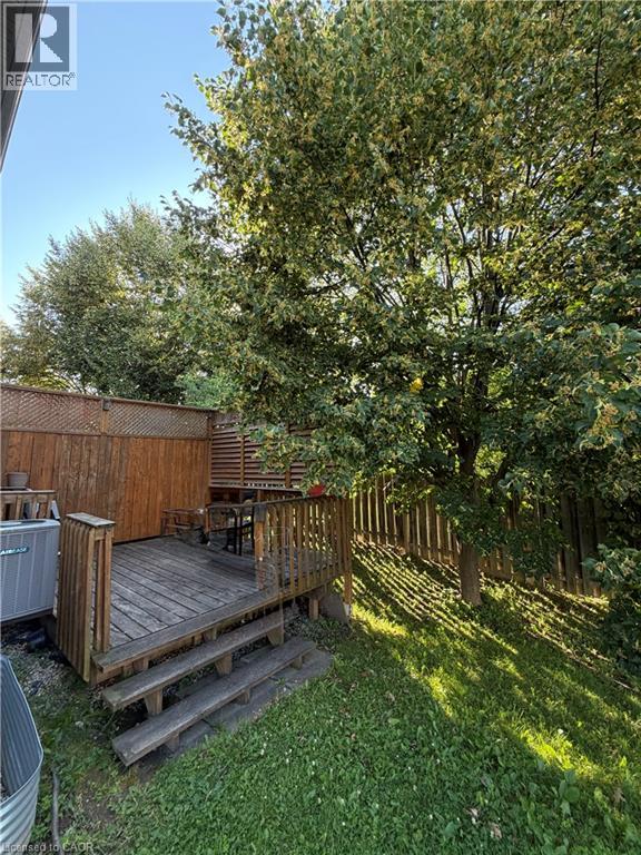 20 David Bergey Drive Unit# A8, Kitchener, Ontario  N2E 0B1 - Photo 3 - 40851112
