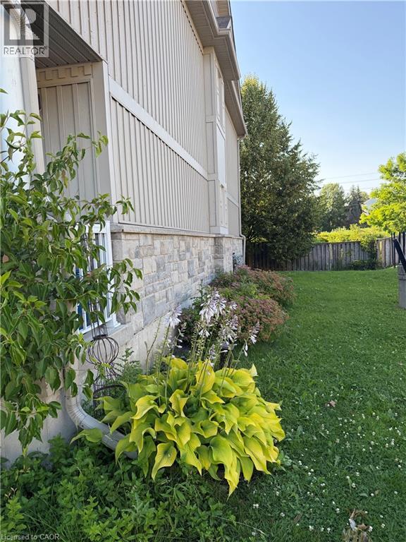 20 David Bergey Drive Unit# A8, Kitchener, Ontario  N2E 0B1 - Photo 2 - 40851112