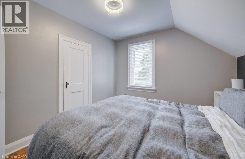 209 Belleview Avenue, Kitchener, Ontario  N2B 1G6 - Photo 19 - 40852560