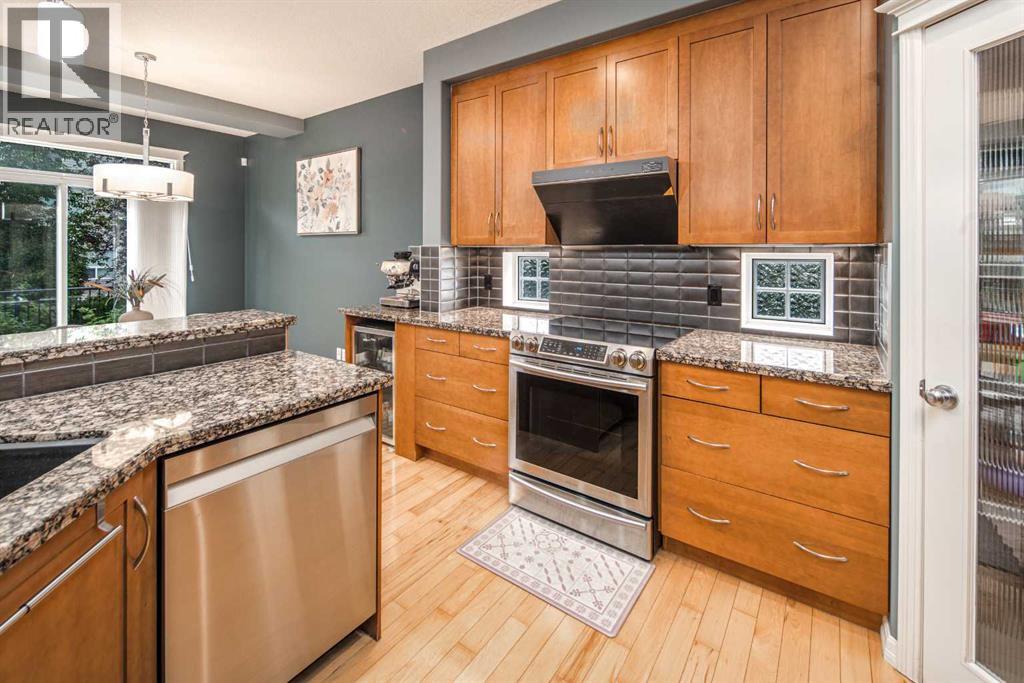 146 West Springs Place SW, Calgary, Alberta  T3H 4W2 - Photo 13 - A2335268