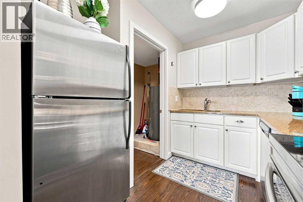 412, 13104 Elbow Drive SW, Calgary, Alberta  T2W 2P2 - Photo 11 - A2335841