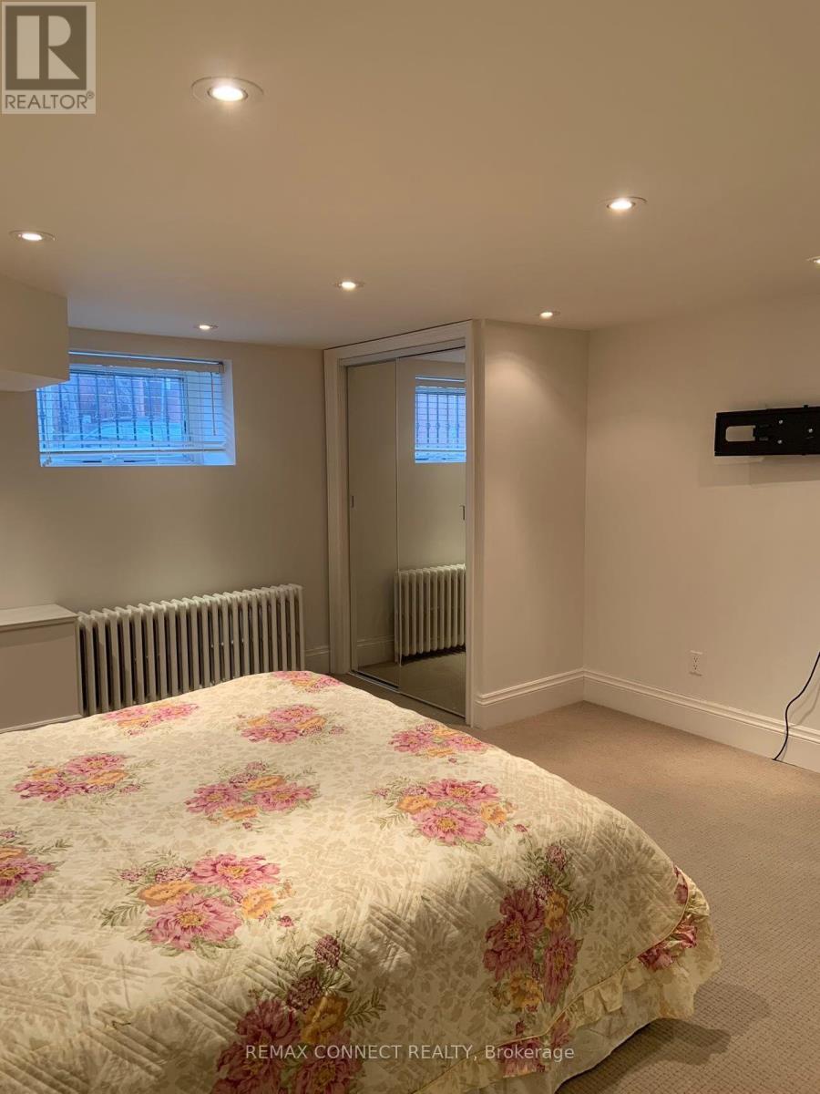 Lower - 123 Bedford Road, Toronto, Ontario M5R 2K6 - Photo 13 - C13650182