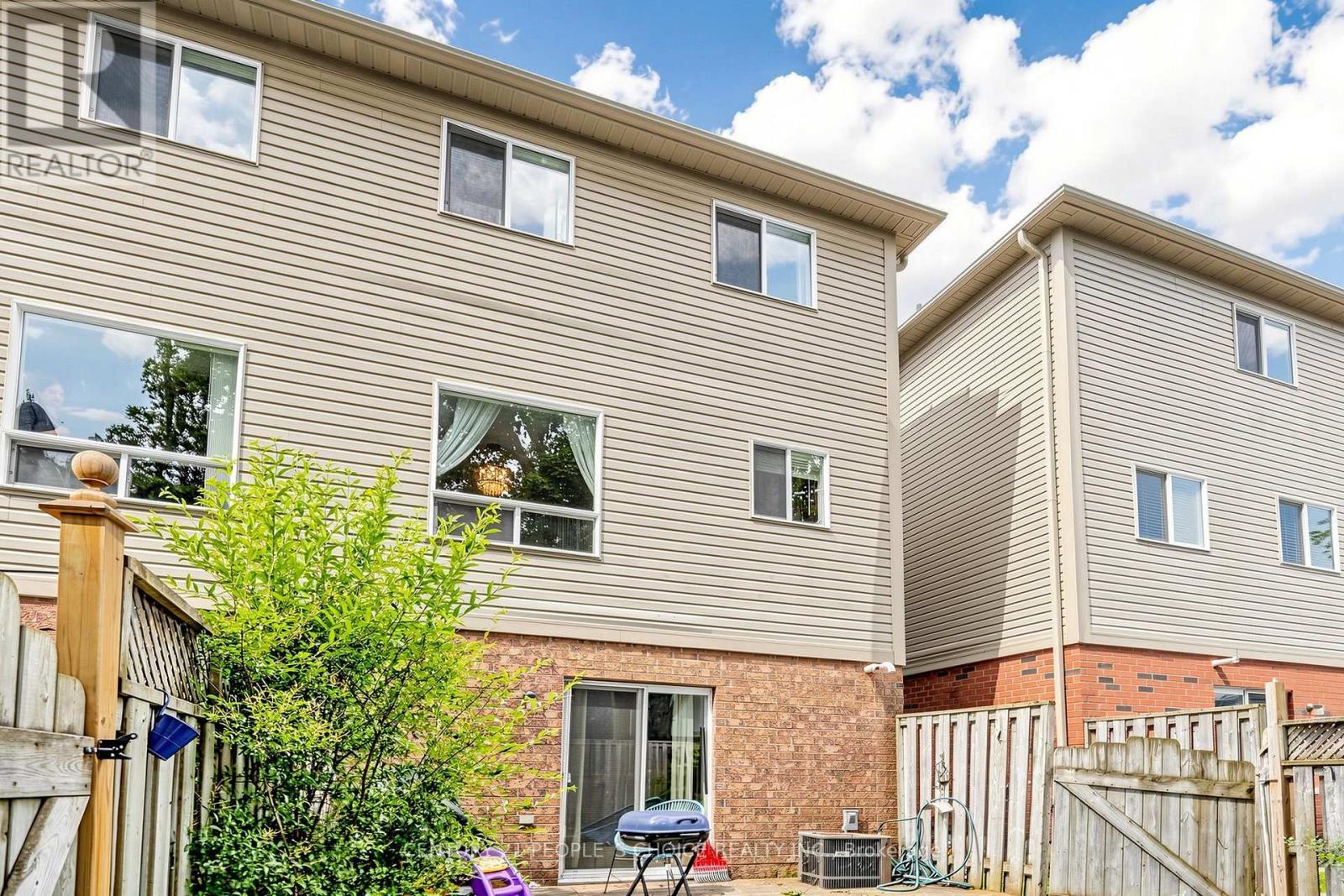 15 - 33 Aspen Park Way, Whitby, Ontario L1N 9M6 - Photo 28 - E13644330