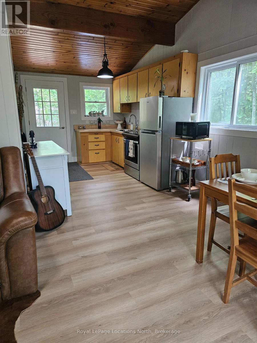 1204 Tiny Beaches Road North Road N, Tiny, Ontario  L9M 0H7 - Photo 13 - S13653874