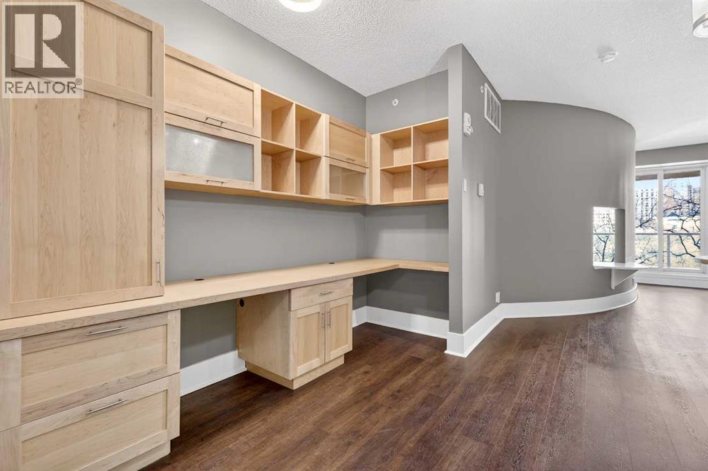 312, 205 Riverfront Avenue SW, Calgary, Alberta  T2P 5K4 - Photo 24 - A2334400