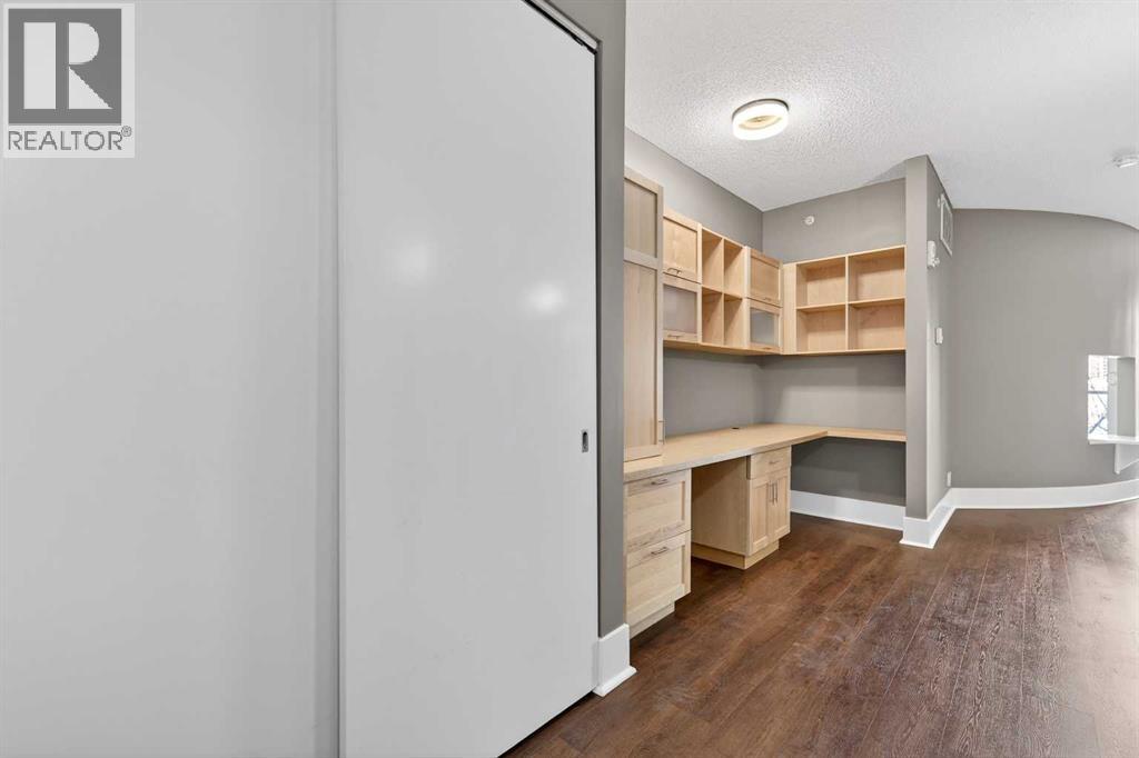 312, 205 Riverfront Avenue SW, Calgary, Alberta  T2P 5K4 - Photo 5 - A2334400