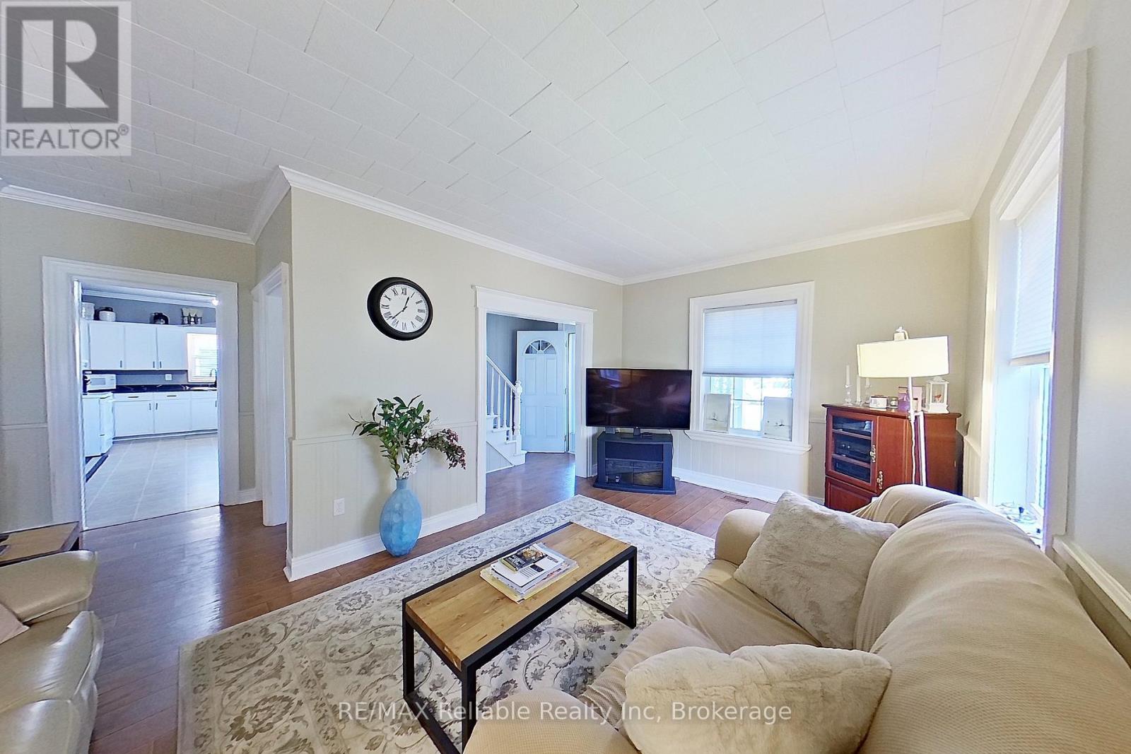 91 King Street, Bluewater (Hensall), Ontario  N0M 1X0 - Photo 13 - X13653852