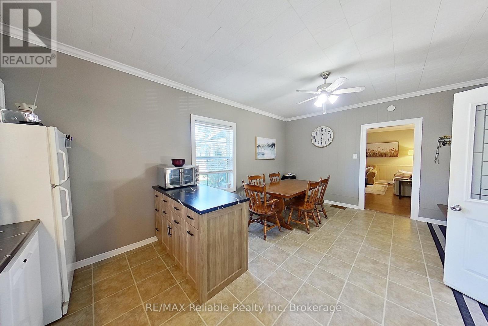 91 King Street, Bluewater (Hensall), Ontario  N0M 1X0 - Photo 9 - X13653852