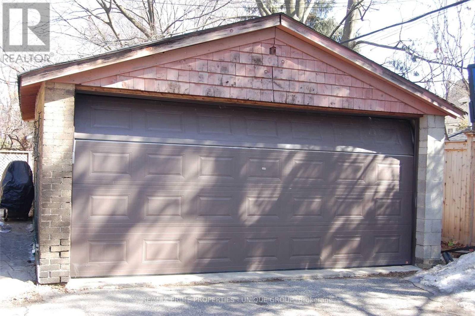 Upper - 39 Whitehall Road, Toronto, Ontario  M4W 2C5 - Photo 14 - C13580270
