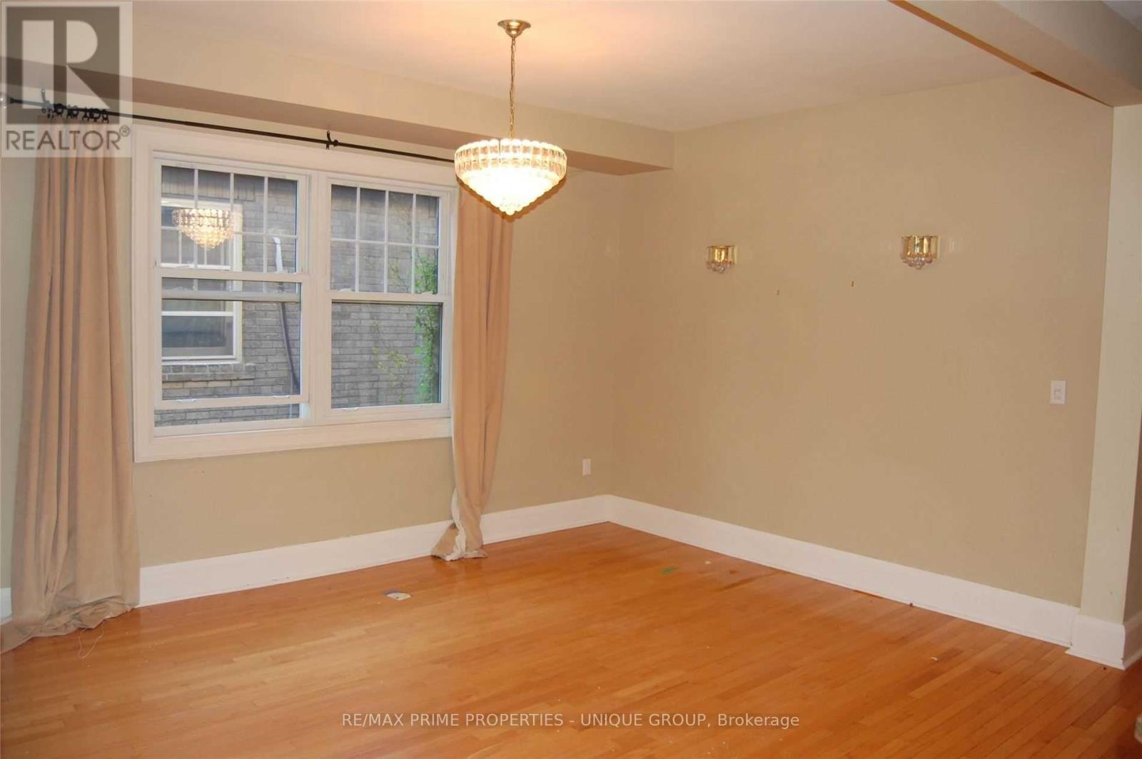 Upper - 39 Whitehall Road, Toronto, Ontario  M4W 2C5 - Photo 3 - C13580270