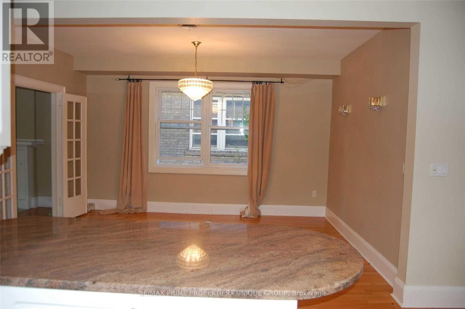 Upper - 39 Whitehall Road, Toronto, Ontario  M4W 2C5 - Photo 6 - C13580270