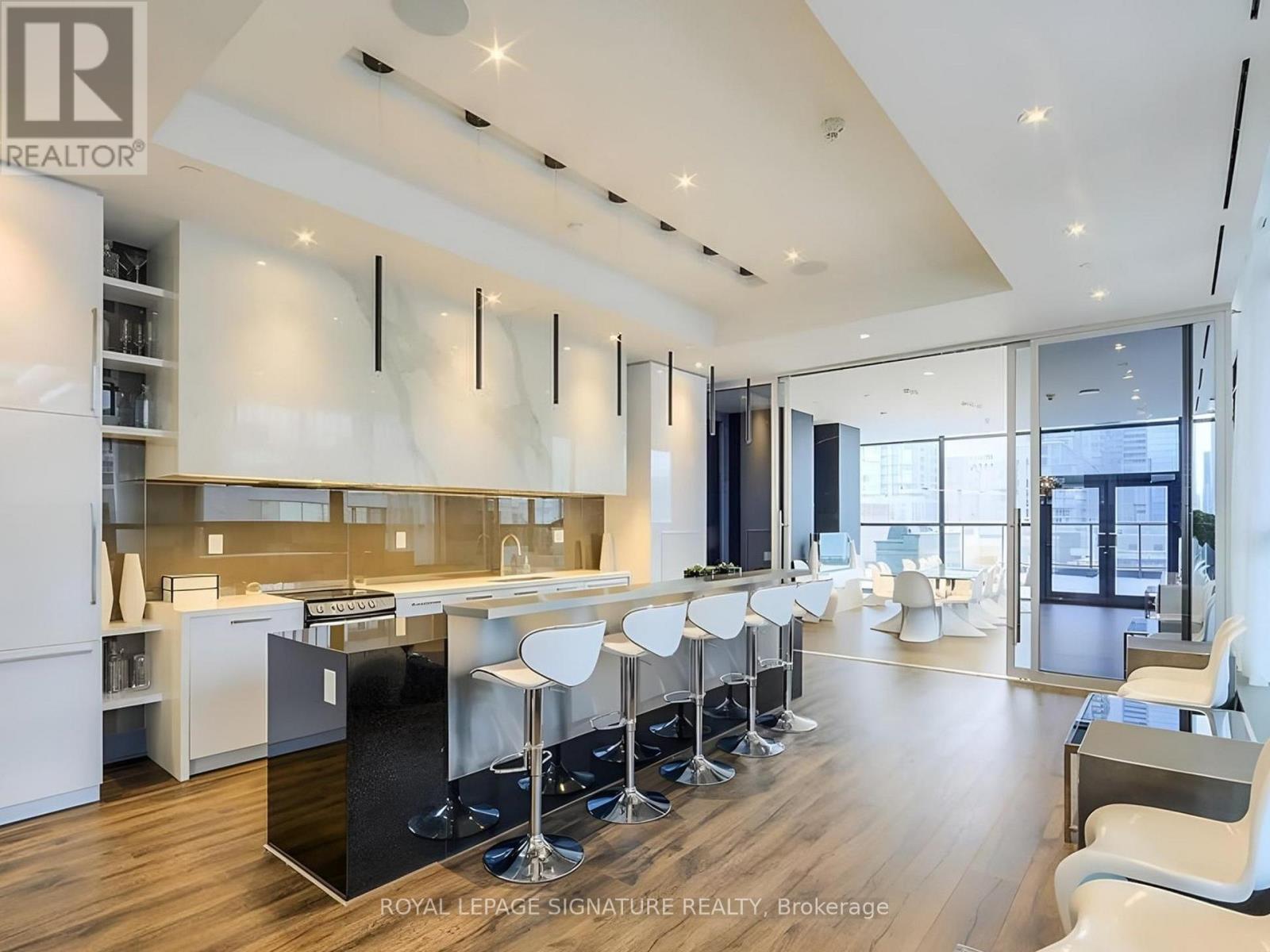 2601 - 290 Adelaide Street W, Toronto, Ontario  M5V 1P6 - Photo 18 - C13653856