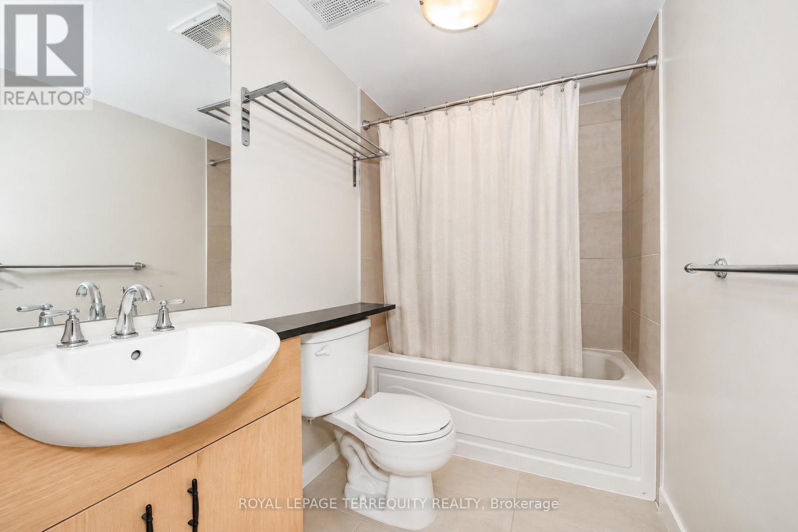 2907 - 397 Front Street W, Toronto, Ontario  M5V 3S1 - Photo 10 - C13653864