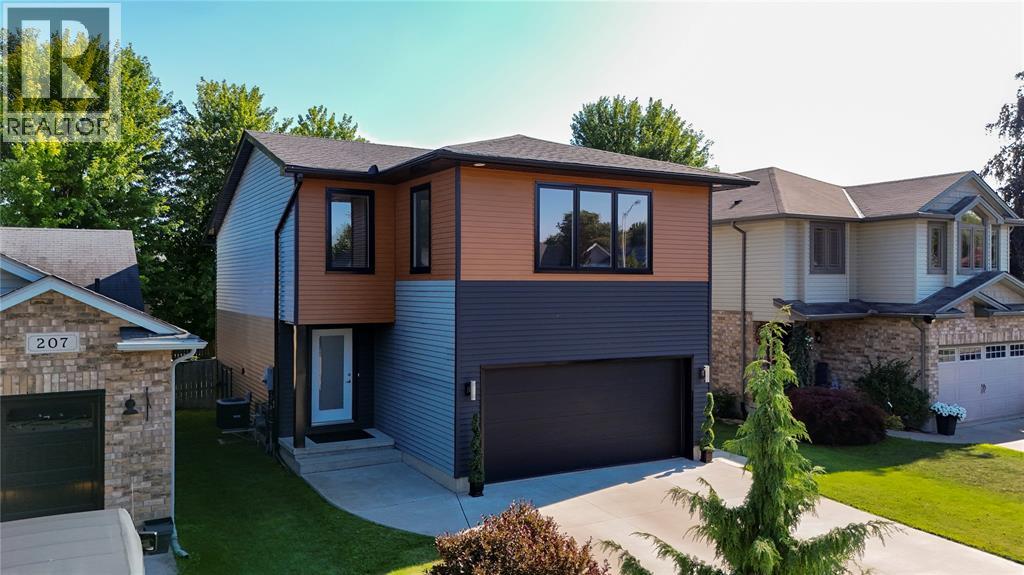 209 MEADOWLARK LANE Sarnia Ontario Canada N7S6K2 4