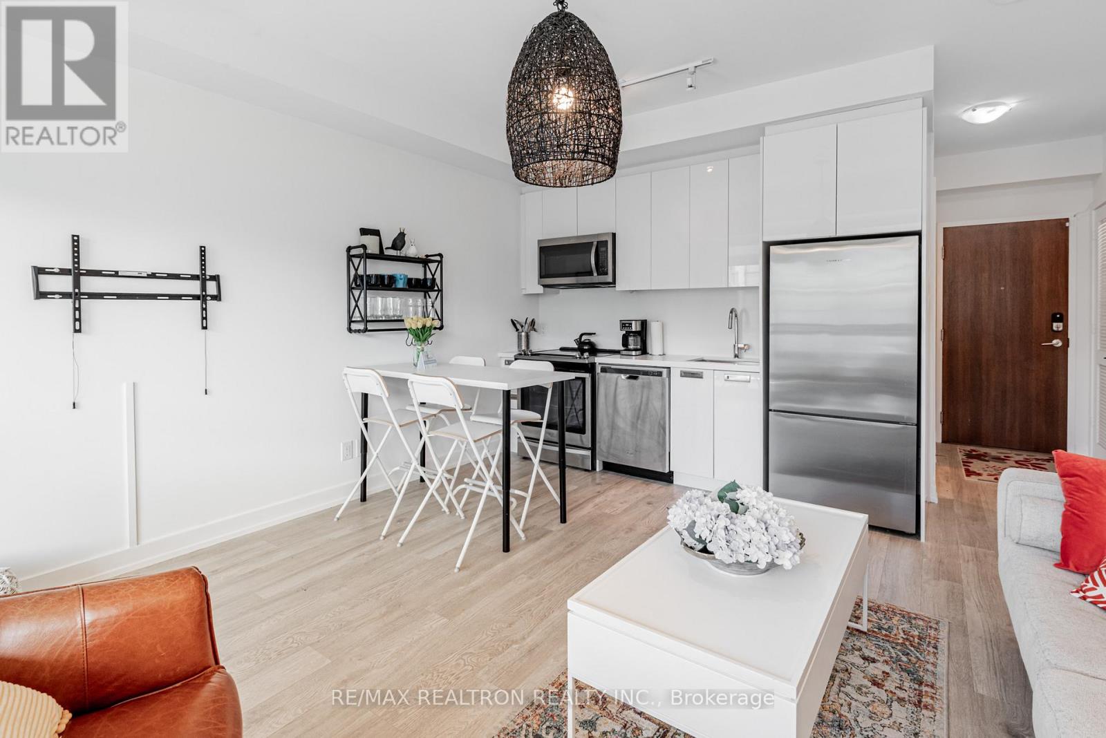 D315 - 333 Sea Ray Avenue, Innisfil, Ontario  L9S 0L8 - Photo 1 - N13653882