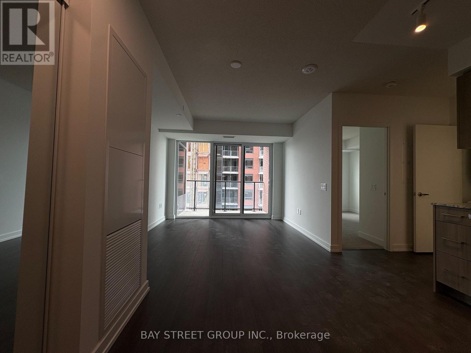 1122 - 4010 Eglinton Avenue W, Toronto, Ontario  M9A 0G5 - Photo 3 - W13653872