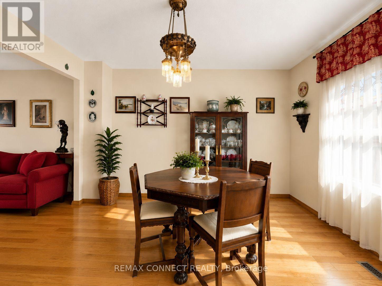 60 Starspray Boulevard, Toronto, Ontario  M1C 4P3 - Photo 41 - E13606096