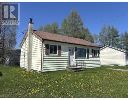 71 Manitou RD, Manitouwadge, Ontario