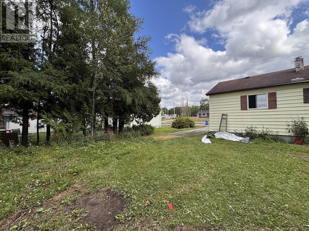 71 Manitou Rd, Manitouwadge, Ontario  P0T 2C0 - Photo 9 - TB2600719