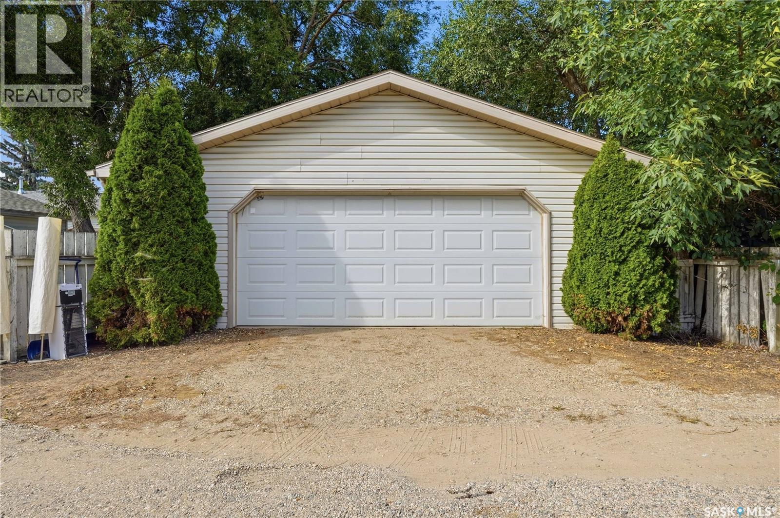 1409 Duffield Street W, Moose Jaw, Saskatchewan  S6H 5K5 - Photo 40 - SK044695