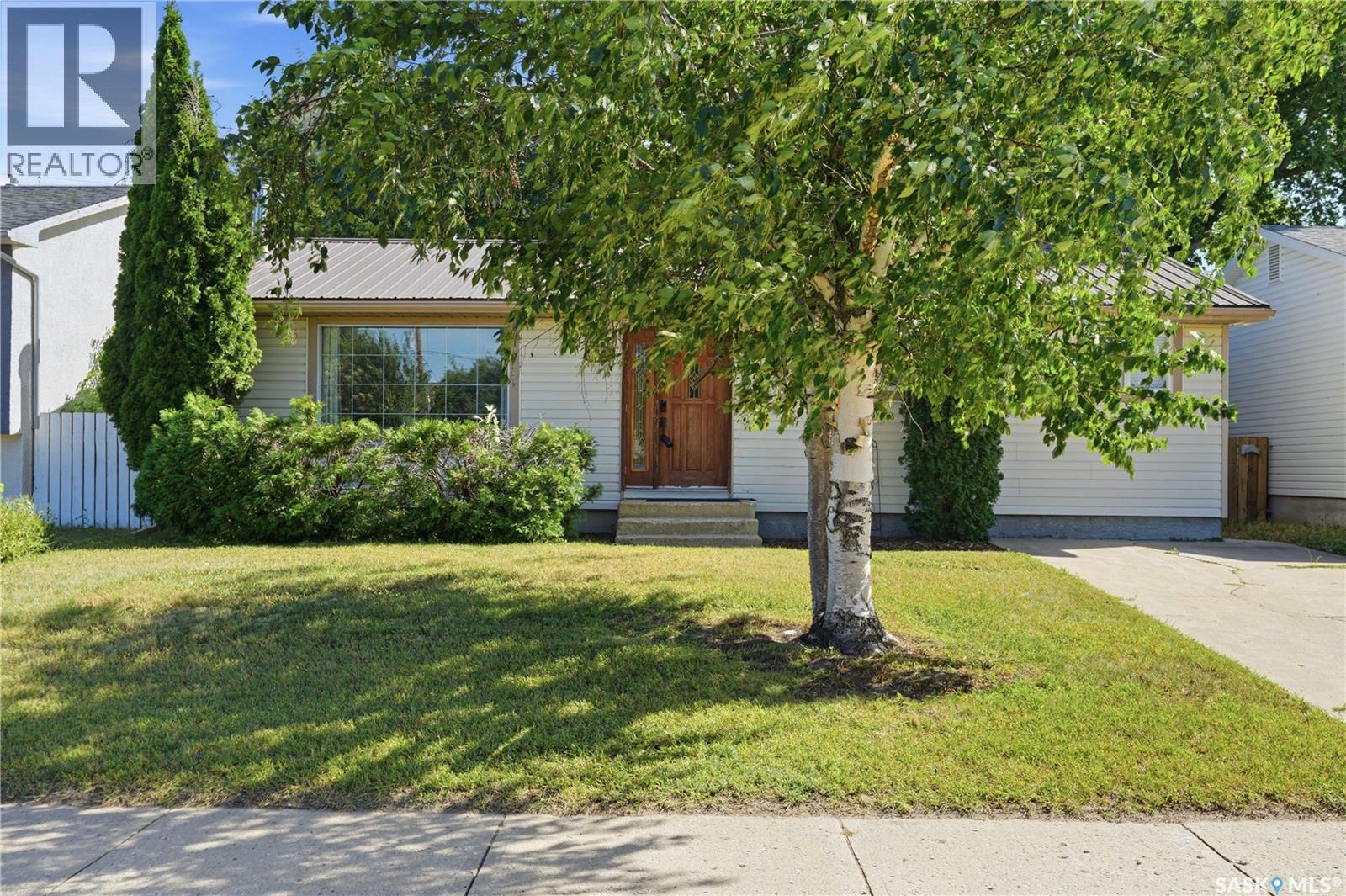 1409 Duffield STREET W, Moose Jaw, Saskatchewan