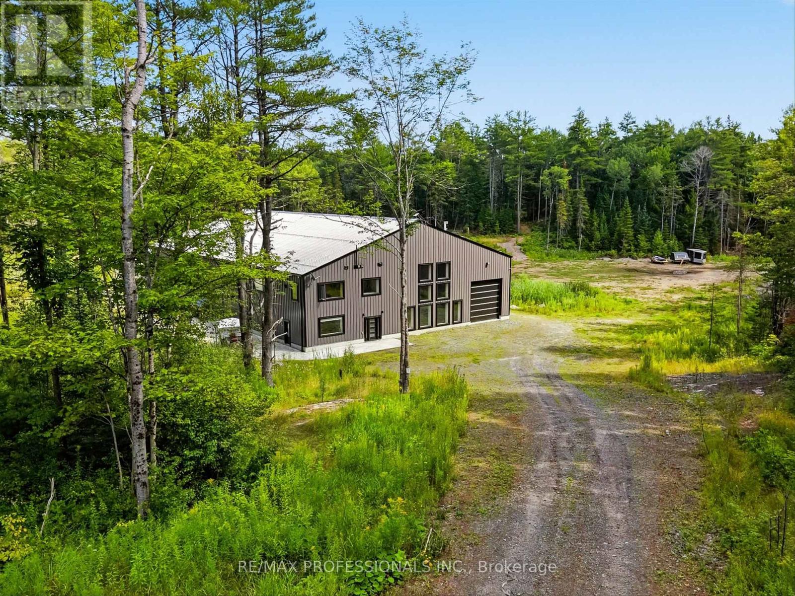 2320 Highway 117, Lake Of Bays, Ontario  P0B 1A0 - Photo 39 - X13653630