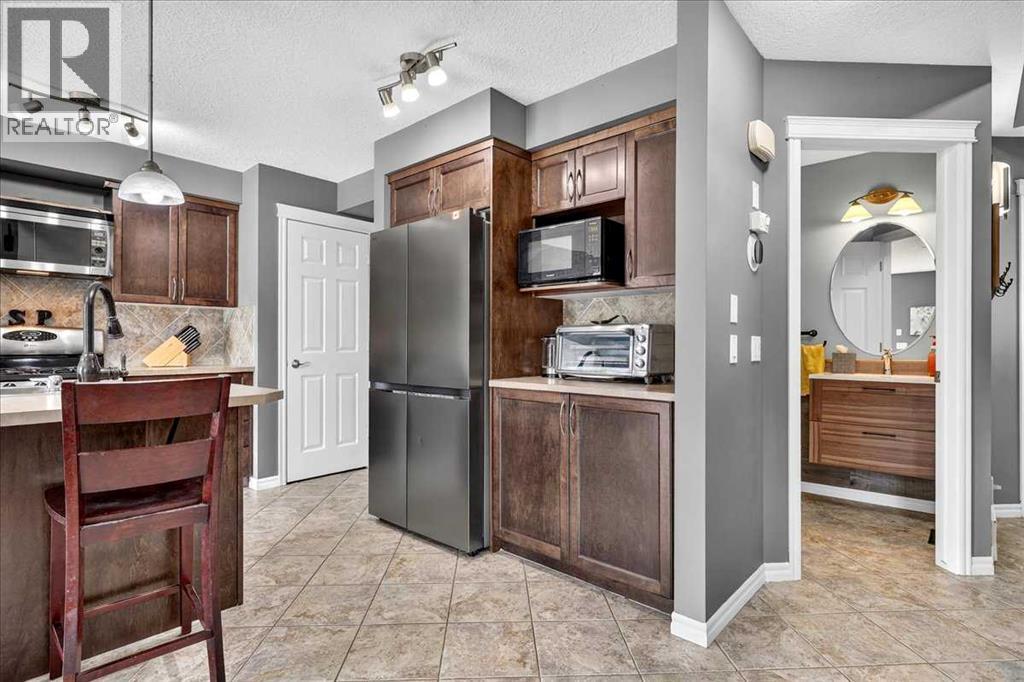 128 Cranberry Circle SE, Calgary, Alberta  T3M 0N7 - Photo 14 - A2335490