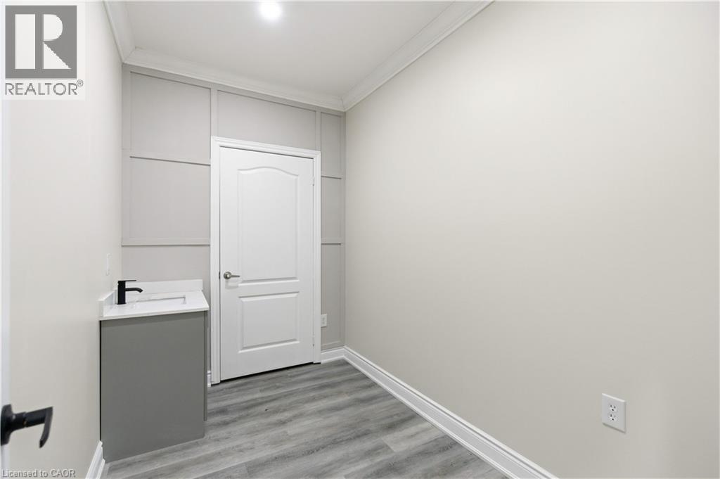 728 Main Street E, Hamilton, Ontario  L8M 1K9 - Photo 15 - 40854182