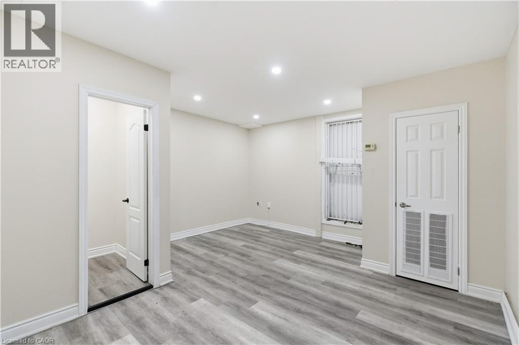 728 Main Street E, Hamilton, Ontario  L8M 1K9 - Photo 16 - 40854182