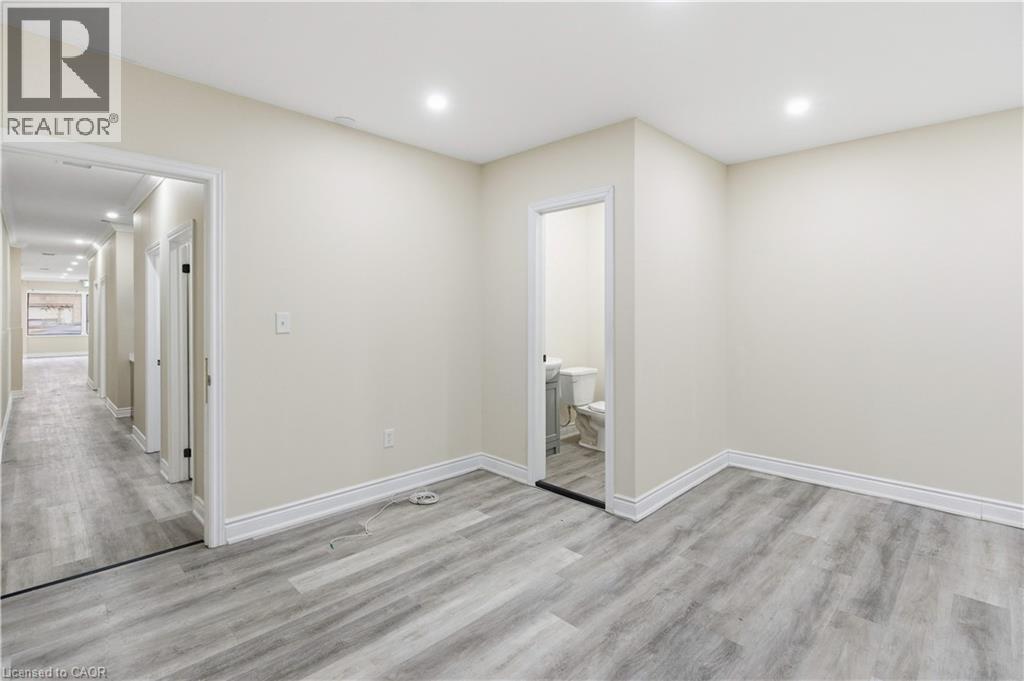 728 Main Street E, Hamilton, Ontario  L8M 1K9 - Photo 17 - 40854182