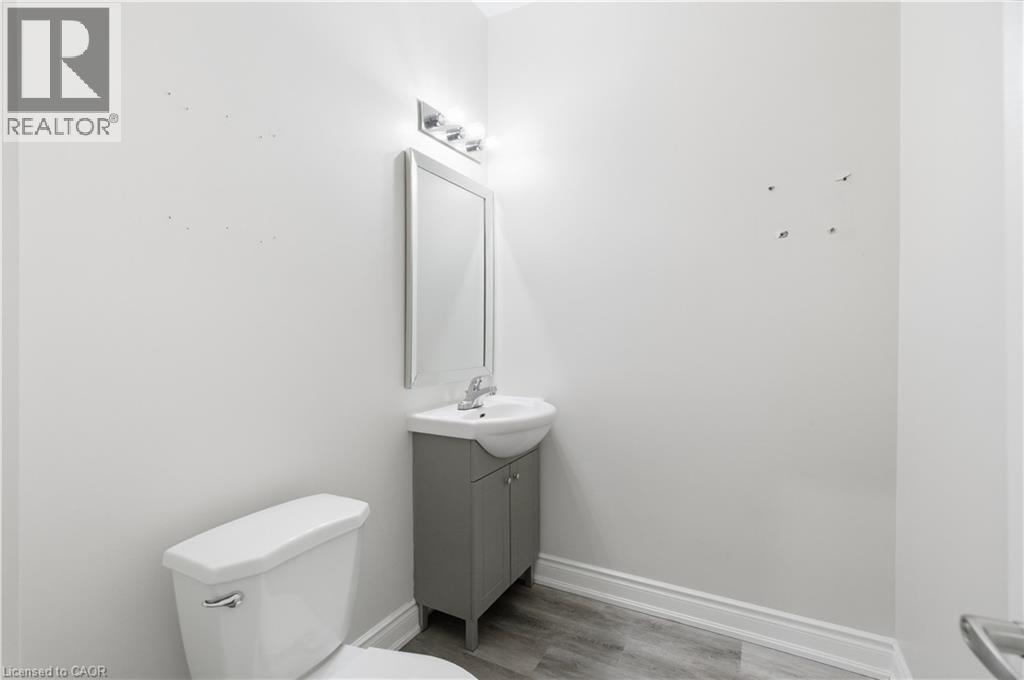 728 Main Street E, Hamilton, Ontario  L8M 1K9 - Photo 13 - 40854182