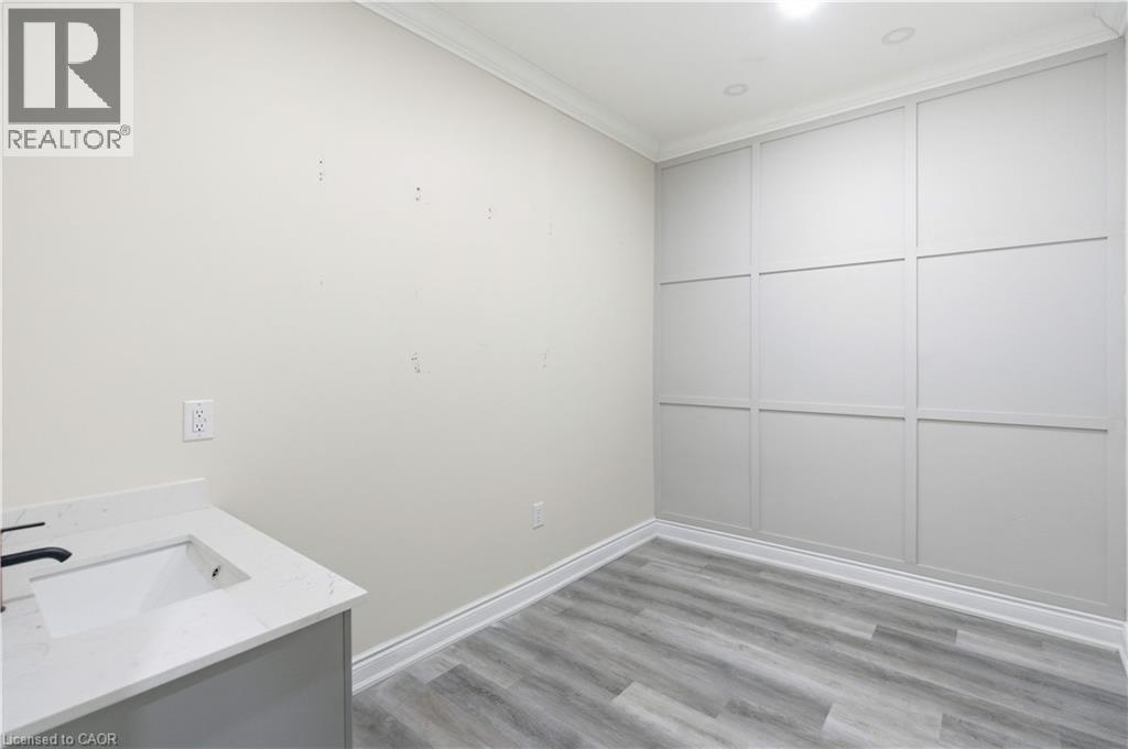 728 Main Street E, Hamilton, Ontario  L8M 1K9 - Photo 10 - 40854182