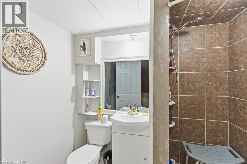 728 Main Street E, Hamilton, Ontario  L8M 1K9 - Photo 23 - 40854182