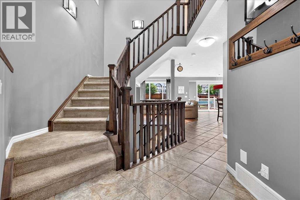 128 Cranberry Circle SE, Calgary, Alberta  T3M 0N7 - Photo 3 - A2335490
