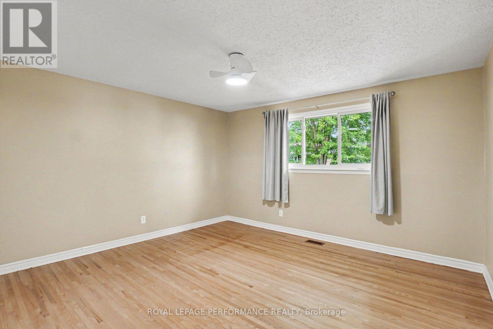 13 Centrepark Drive, Ottawa, Ontario  K1B 3C2 - Photo 28 - X13653980