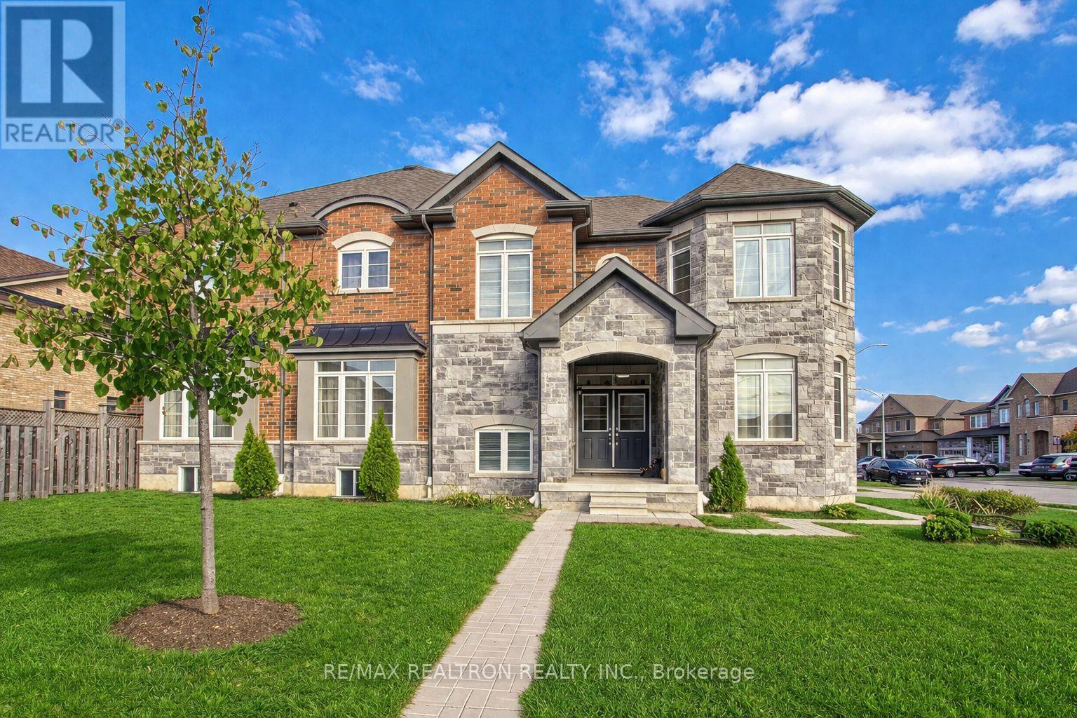 2236 Lozenby Street, Innisfil, Ontario  L9S 0M8 - Photo 2 - N13653896