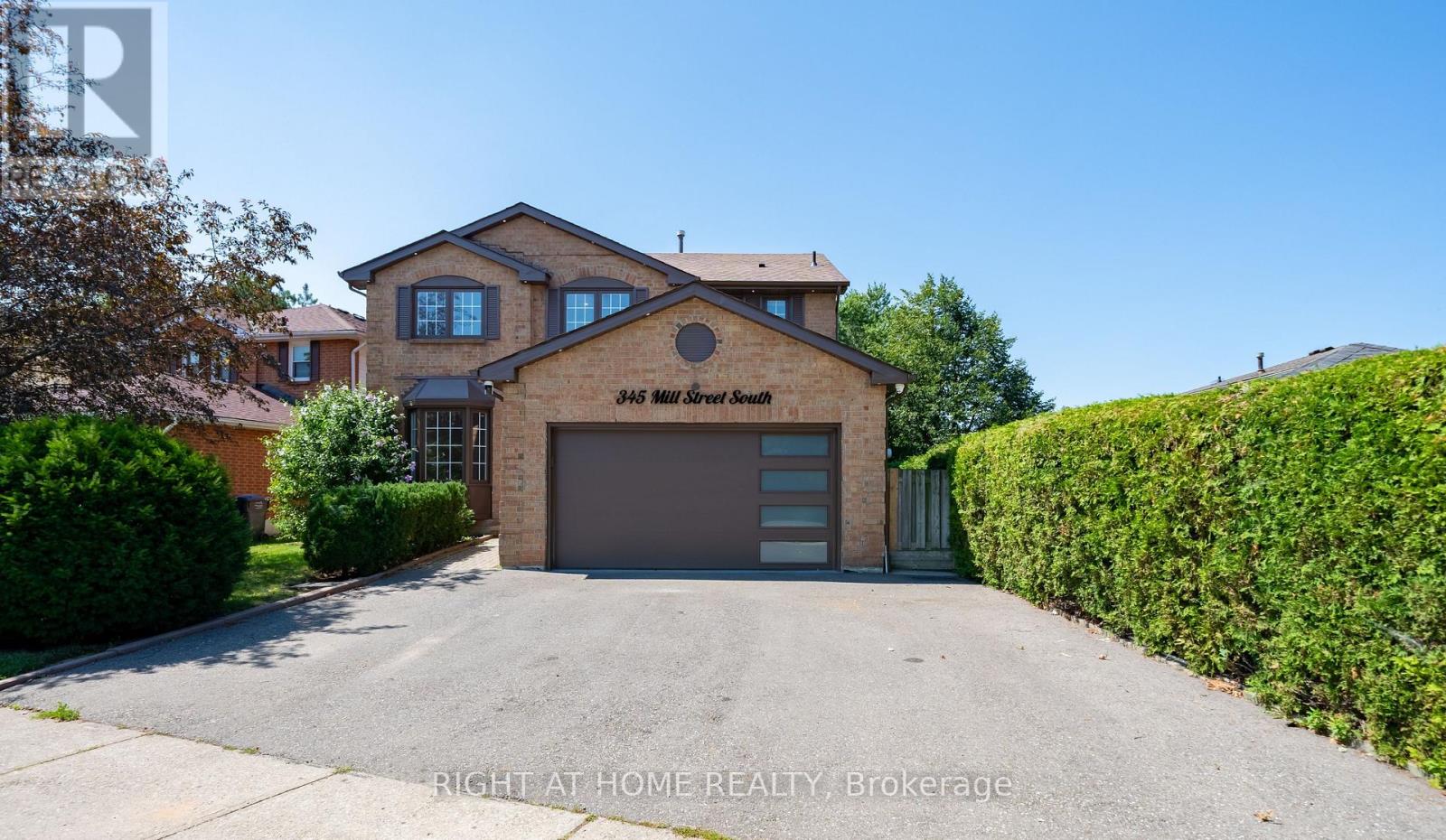 345 MILL STREET S, Brampton, Ontario