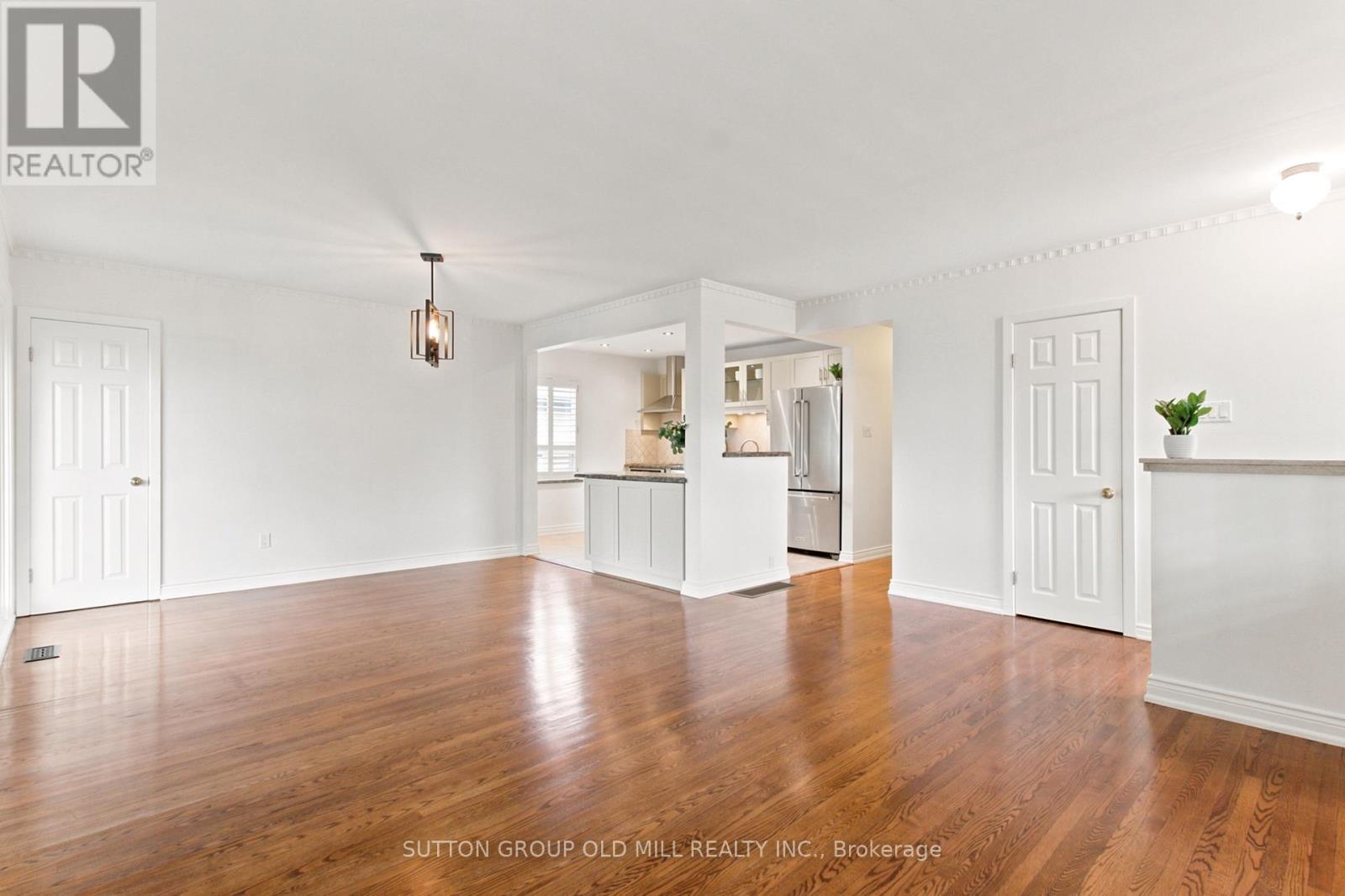 993 Islington Avenue, Toronto, Ontario  M8Z 4R1 - Photo 9 - W13653964