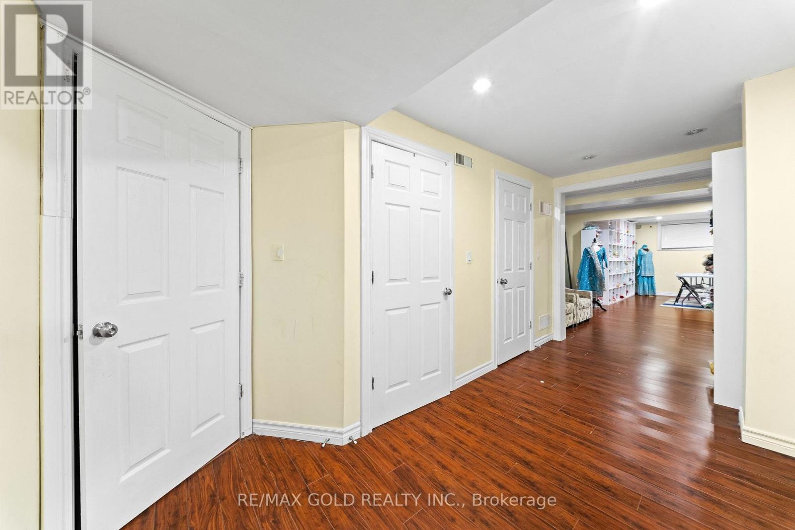 61 Herdwick Street, Brampton, Ontario  L6S 6L6 - Photo 35 - W13653970