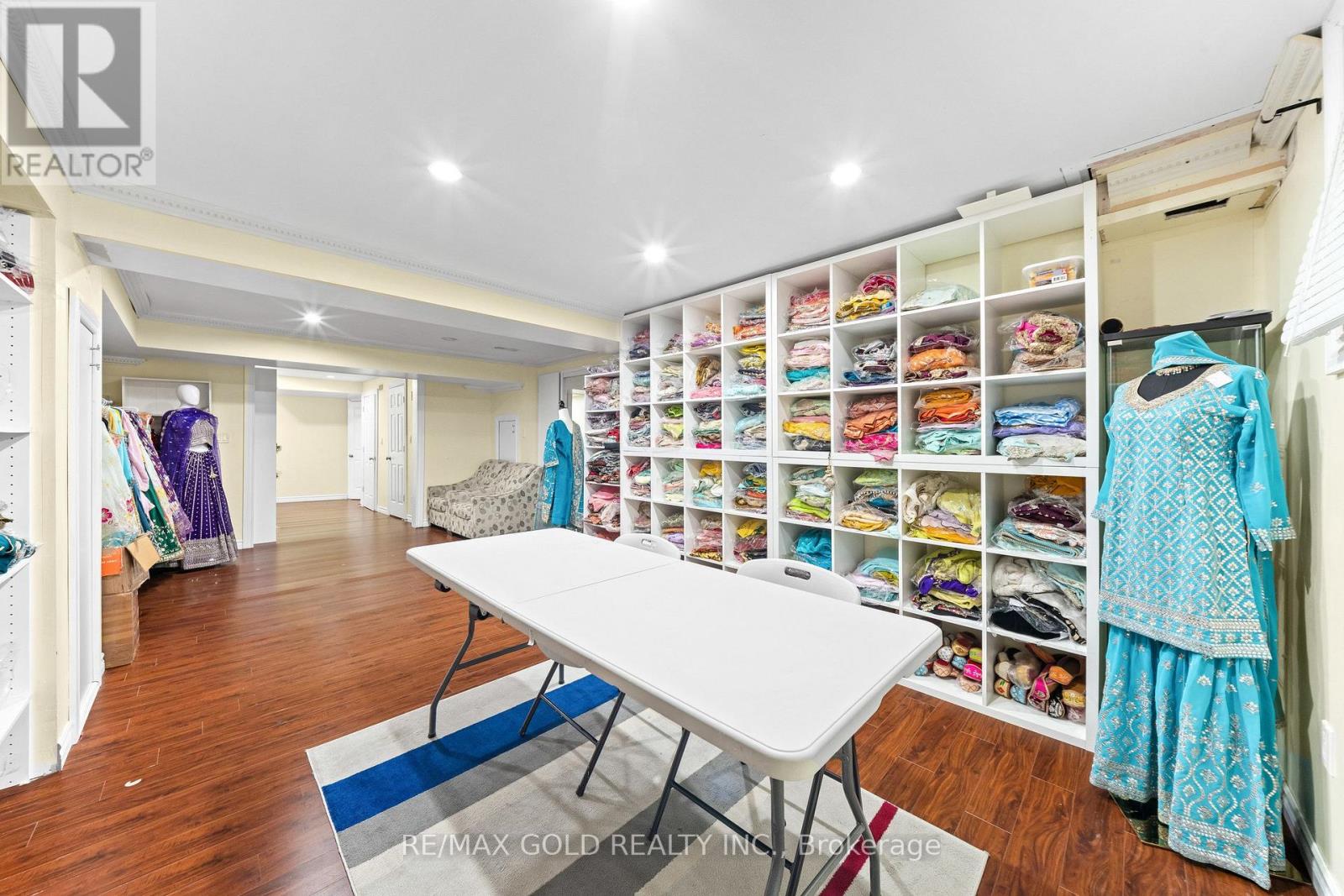 61 Herdwick Street, Brampton, Ontario  L6S 6L6 - Photo 37 - W13653970