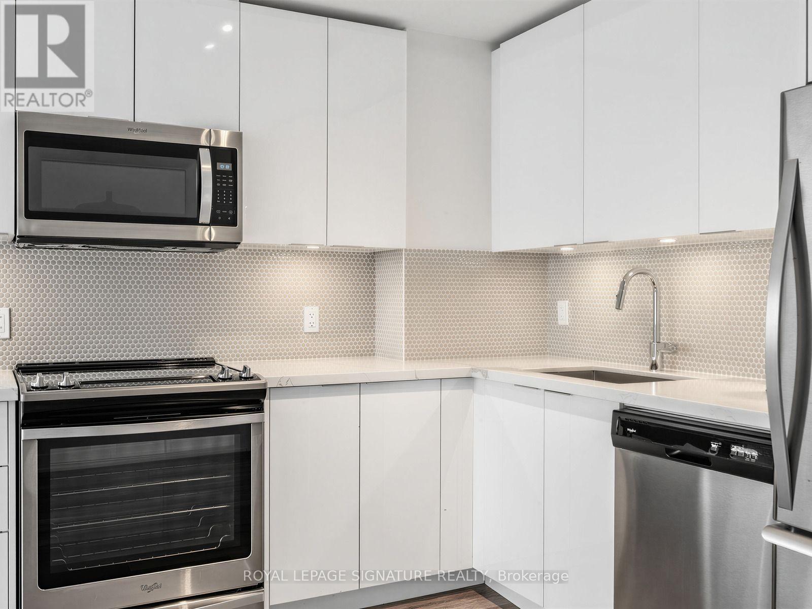 3402 - 20 Shore Breeze Drive, Toronto, Ontario  M8V 0C7 - Photo 13 - W13650516