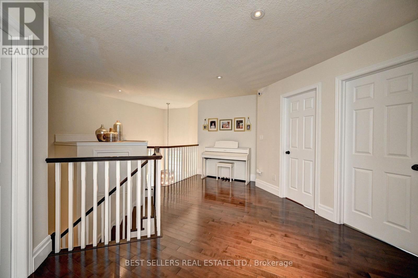 12 Popham Drive, Guelph, Ontario  N1E 0B7 - Photo 26 - X13623196