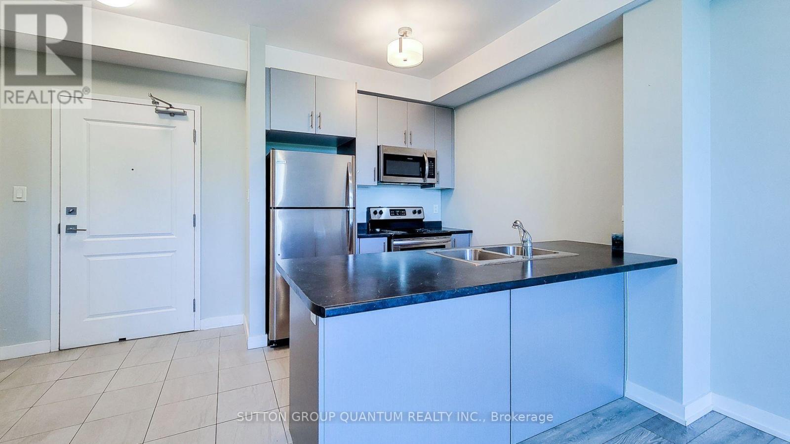 424 - 125 Shoreview Road, Hamilton, Ontario  K9V 4R5 - Photo 2 - X13653920
